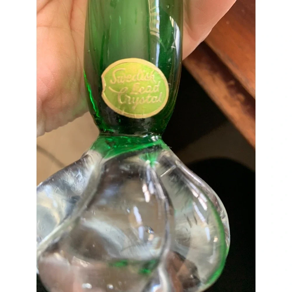 Vintage Bud Green Vase Round Weighted Clear Base Hand‎ Blown Swedish Made